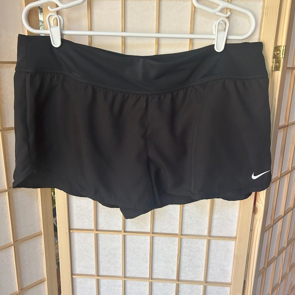 Nike Essential Women's Board Shorts - Black XL